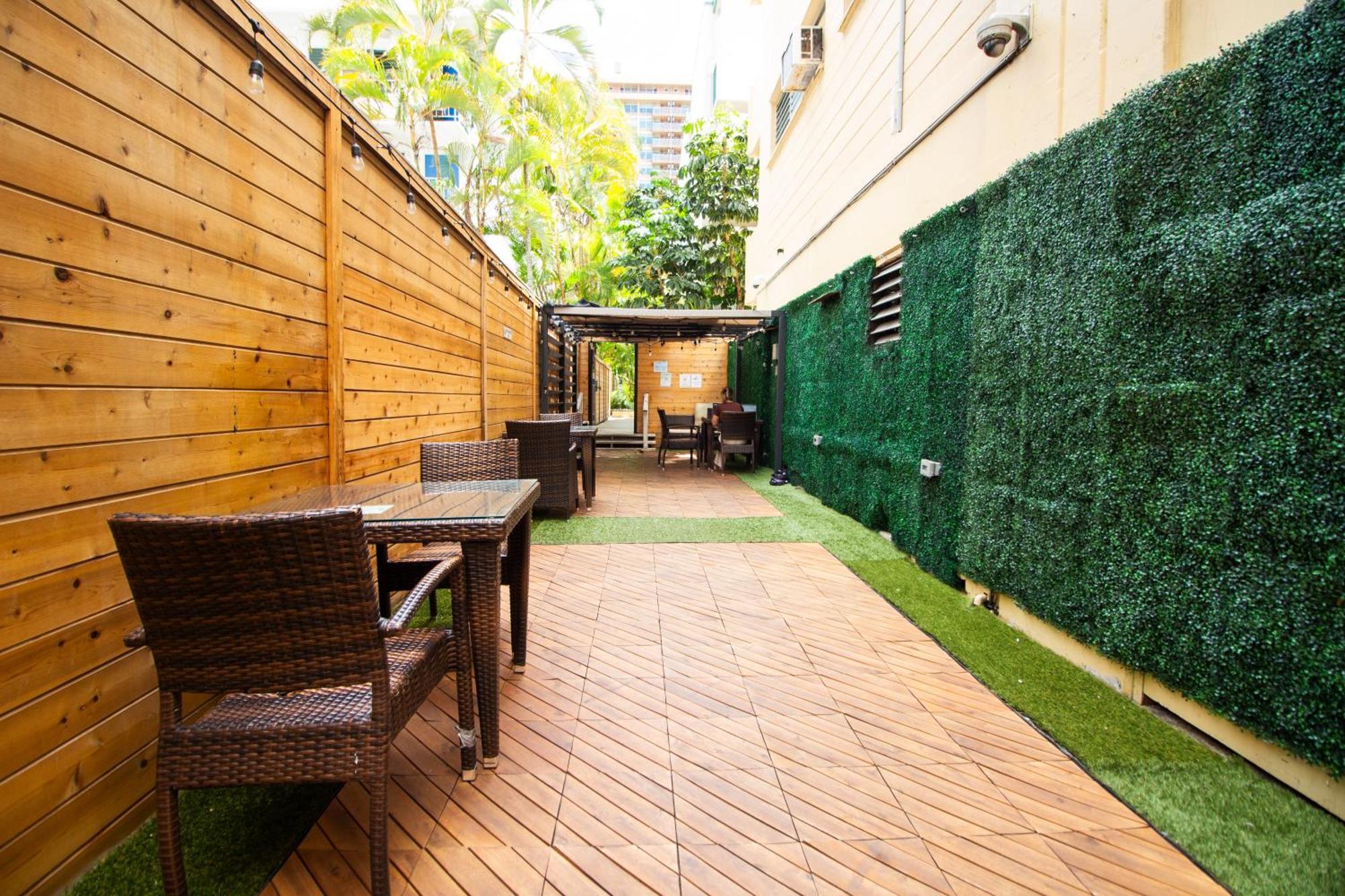 Waikiki Beachside Hostel هونولولو المظهر الخارجي الصورة