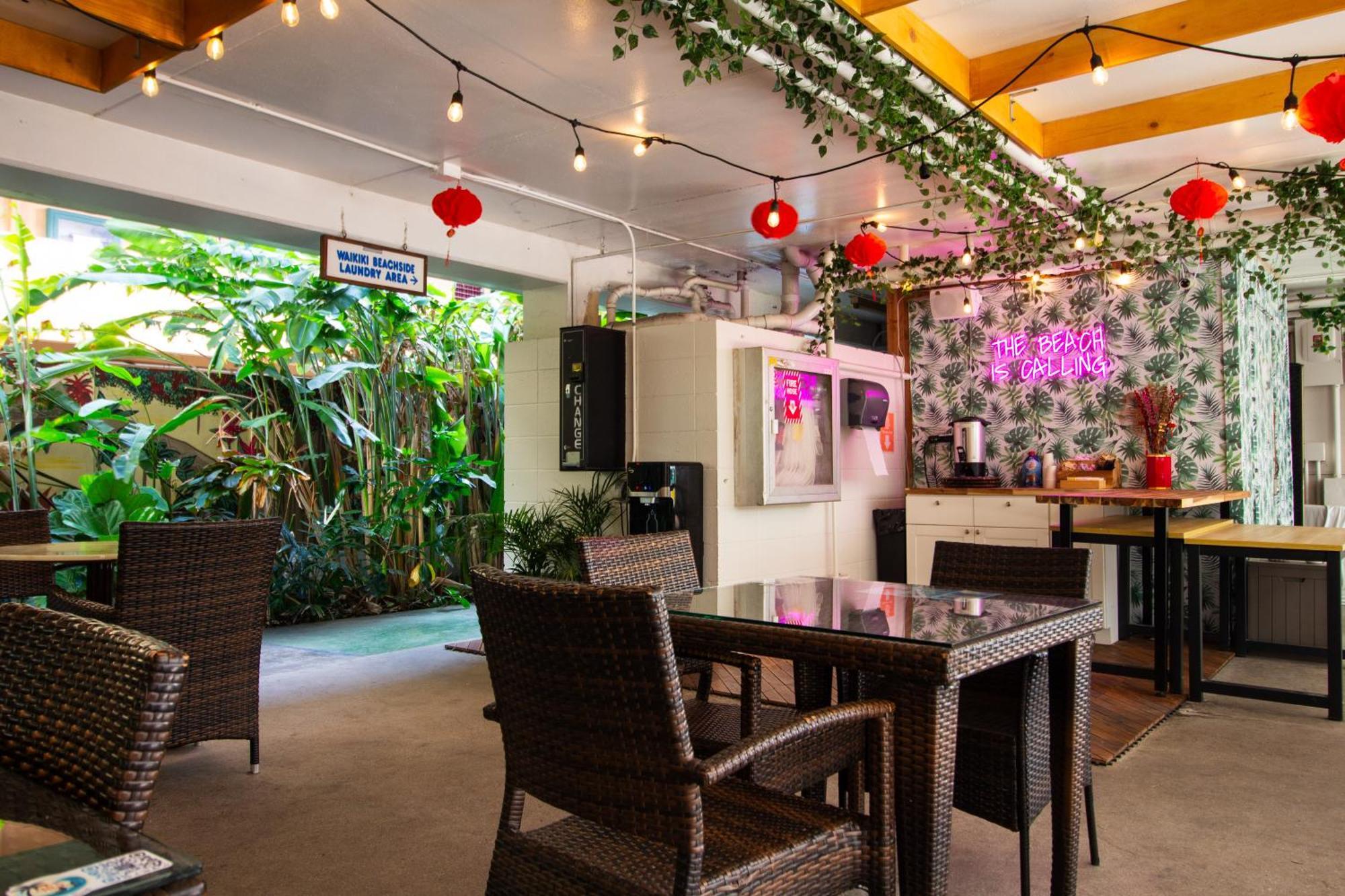 Waikiki Beachside Hostel هونولولو المظهر الخارجي الصورة
